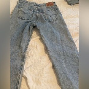 Low waisted straight legged Levis Jeans WORN TWICE